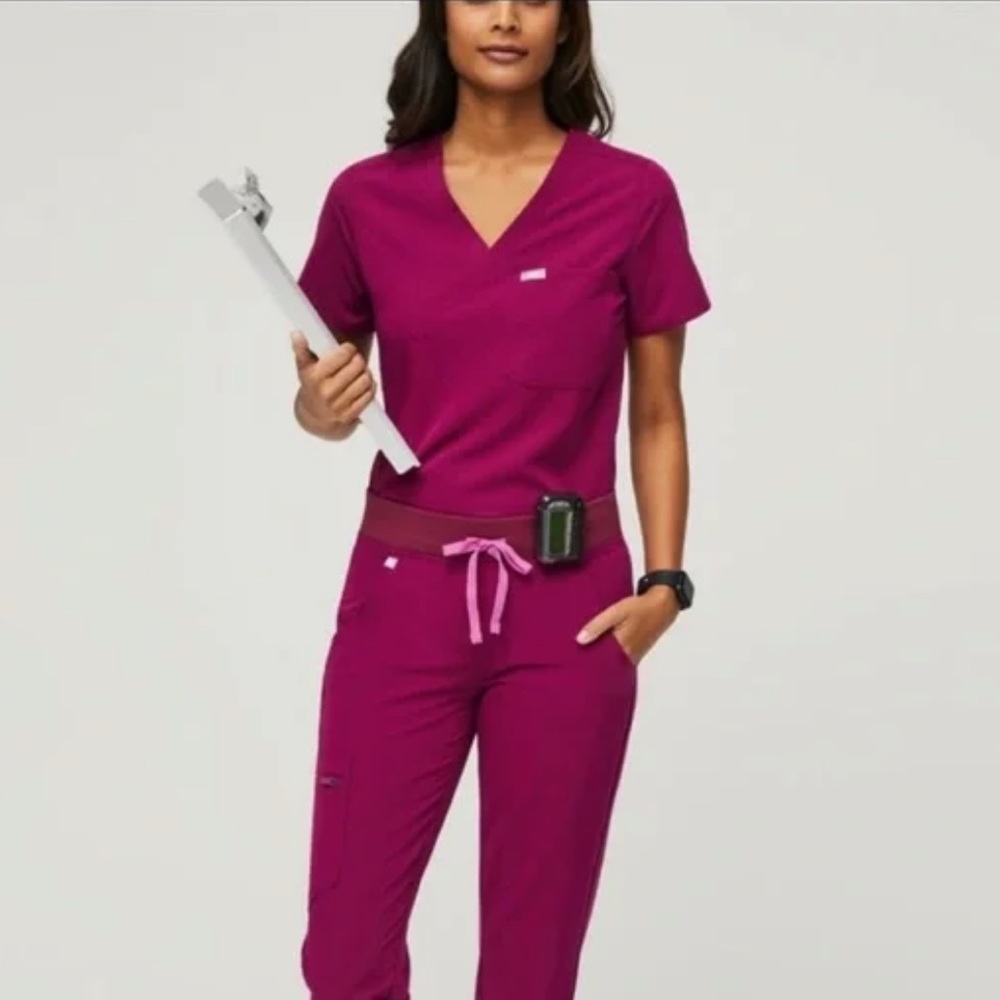 SET, NWT, XS Catarina top + XSP Zamora Joggers FIG dark magenta
